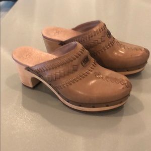 UGG Australia Leather Clogs